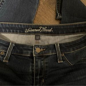 Universal Thread Jeans